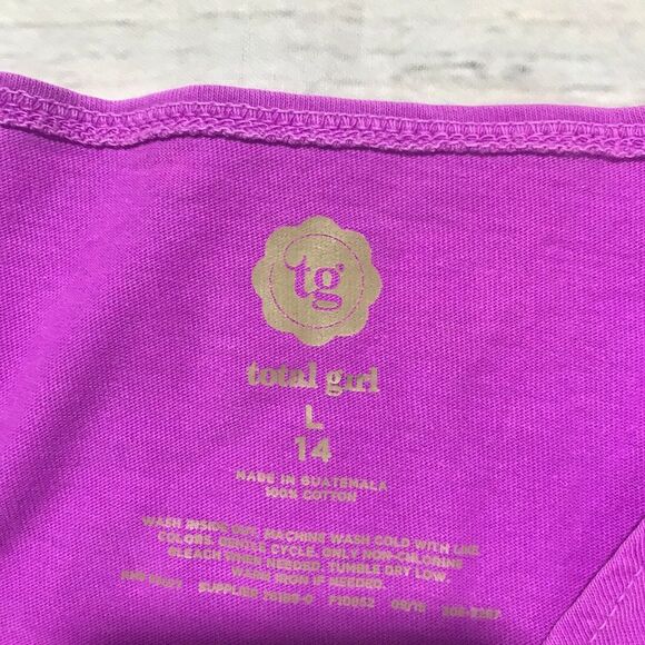 NWT Total Girl Girls High Low Graphic Tee  Purple  Size 14 New With Tags  - Picture 2 of 3